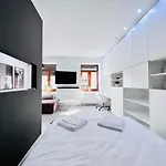 Historical 1R Apartment Near University Square