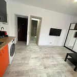 Cozy Studio 10 Min Away From Th Center Of The City