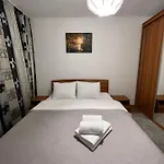 Apartament 3 camere, dotat cu toate utilitățile