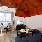 One Love Central Cottage