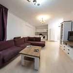 Terrace Central Apartment With Parking Garage
