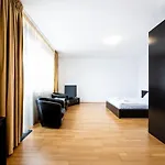 Studio Aviatiei