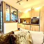 Charming Aviatiei Residence
