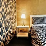 Parliament Marriott Unirii Square 5 Bedrooms Luxury Apartment Old Town