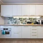 Emerald Apartment Aviatiei