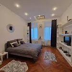 Boheme Cismigiu Studio