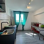 Green Apartment 70