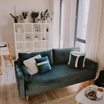 Your Place Apartment - Central Bliss