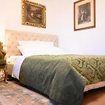 Amelie - Dreamy Central Designer Studio - Neoclassic Design