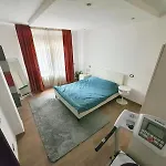 Zoom Apartments