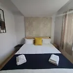 Morii Lake Apartment