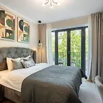 Sunny 2Br Flat - Top Location - 3 Balconies