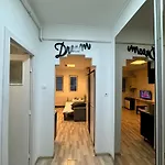 Heart Of Old Town Studio By Chr Luxury Property