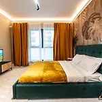 Plaza Residence Studio 79