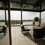 Penthouse Lebada Lake