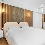 One Cotroceni - Luxurious Apartment With Balcony