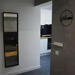 University - Downtown By Realty