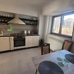 Ultracentral Bucharest Apartment