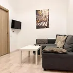 Old Town - Ultra Central Apartment