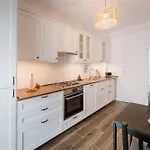 Harmony Apartment - Grand Kristal Residence Bucharest