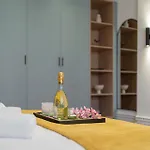 Modern & Spacious 2Br - Steps To Cismigiu Gardens