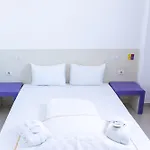 Hotel Christina Plus