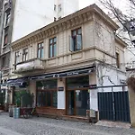 Continetal Studio With Two Bed