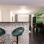 Walter Residence With Free Parking And Self Check-In