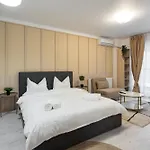 Central Residence Studio P15
