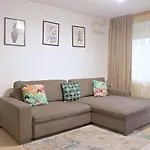 Conta I One Bedroom Near National Theatre