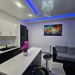 Eika Luxury Apartment Palace Of Parliament