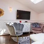 Old Town Luxury Suites