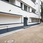 Luxe Suites Romana