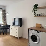 Kiseleff Park Studio - Piata Victoriei