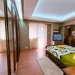 Central Urban Deluxe Loft