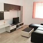 Top Rooms Aparthotel