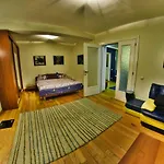 Nicole\'S Apartment