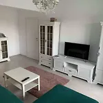 Zen Apartment
