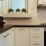 Alba Apartment On Calea Victoriei