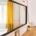Central Old Town - Cosy Apartment
