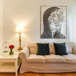 The Little Paris Apartment In Central Bucharest
