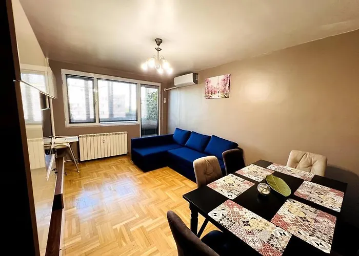 Central Royal Luxury Flat With 2 Bdr & 2 Balconies
