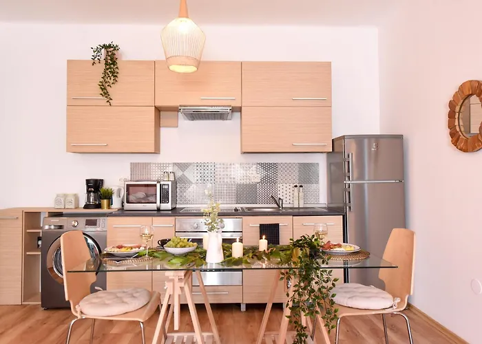 In The Heart Of History: Stylish Accommodation In The City Center