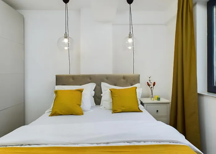 Urban Central Suite