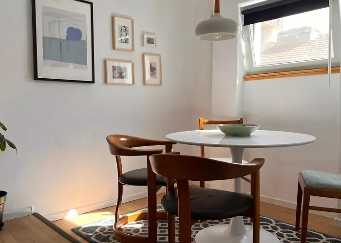 Bc14 Cosy Sunlit Studio