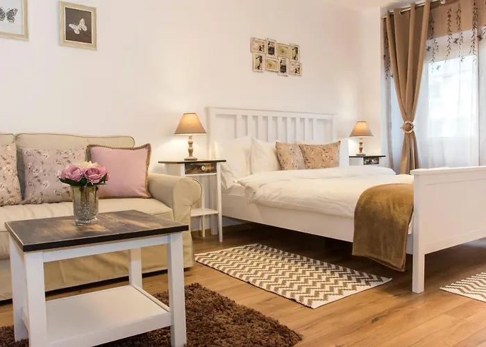 Sector 4 - Motru 75 By Mrg Apartments