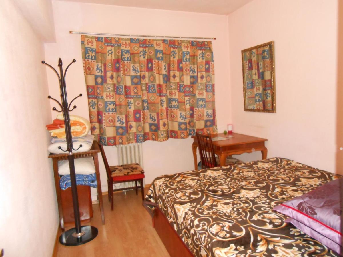 Homestay Host Tina *