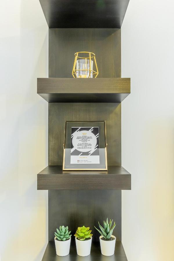 Chateau: Upscale In Bucharest's Historical Center!