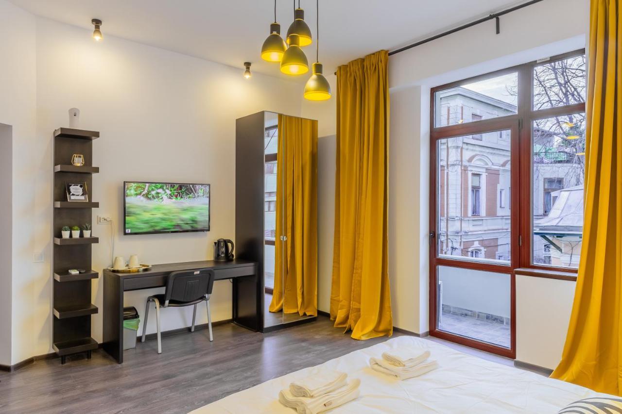 Chateau: Upscale In Bucharest's Historical Center! Aparthotel Bucharest