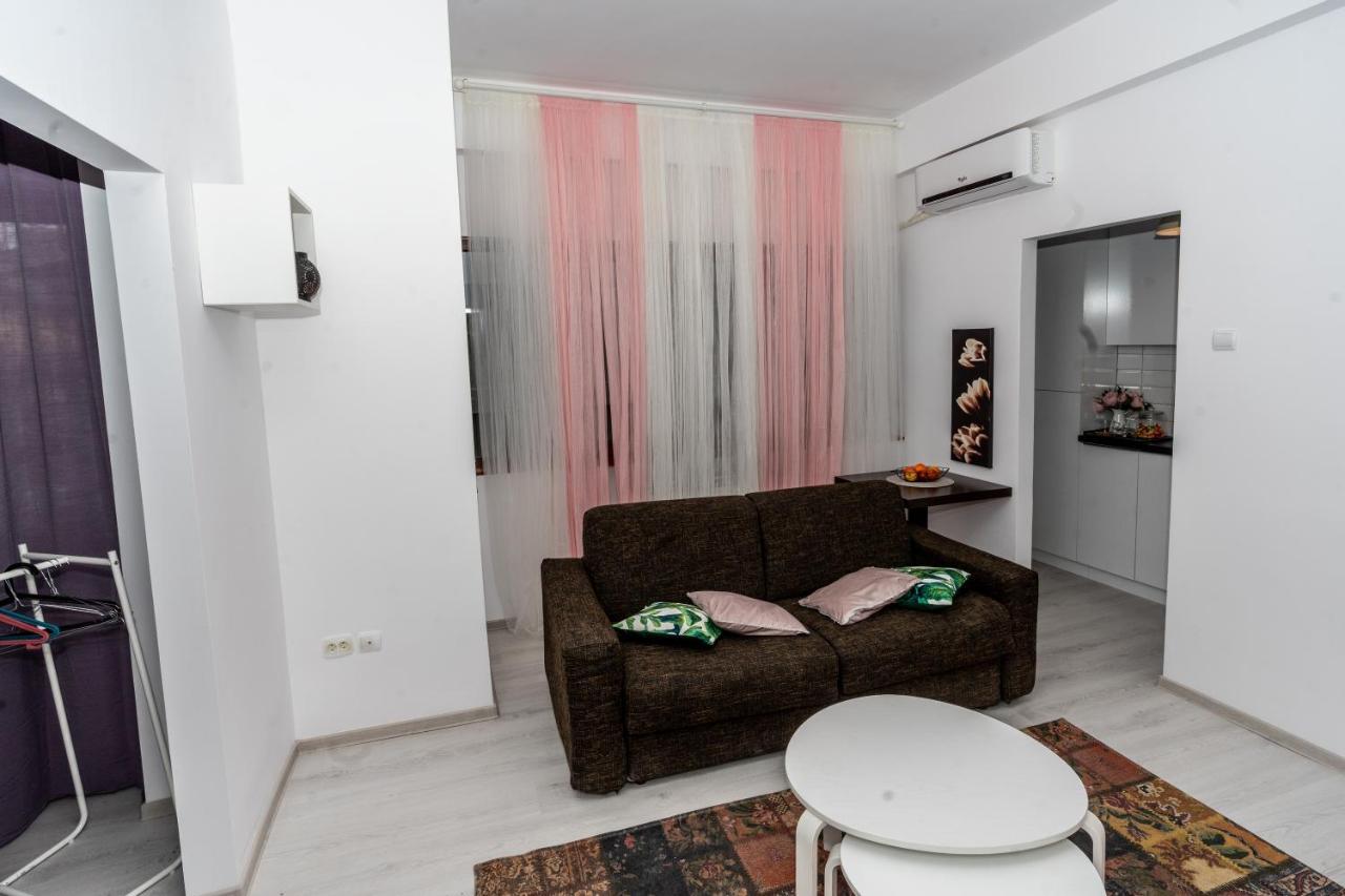 Natiunile Unite Apartamento *
